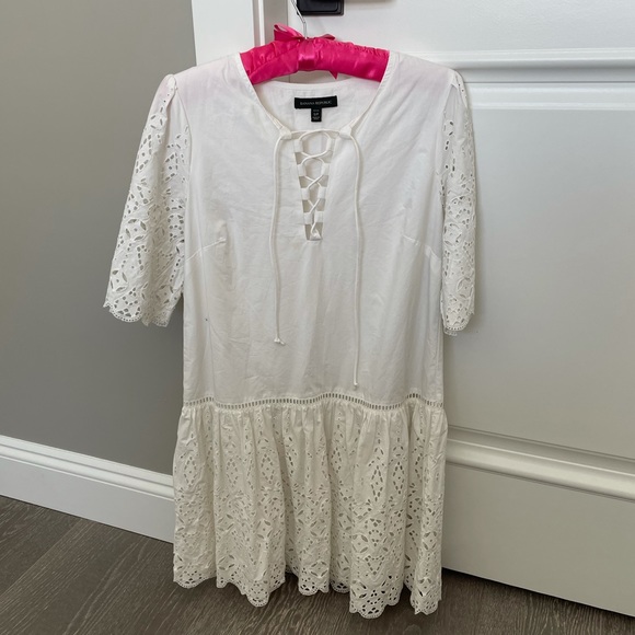 BANANA REPUBLIC white eyelet lace up mini dress - Picture 1 of 2